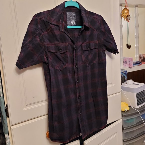 💖2 for $30!💖  Warehouse One Black and Red Plaid Casual Button-Down Shirt - Picture 1 of 7
